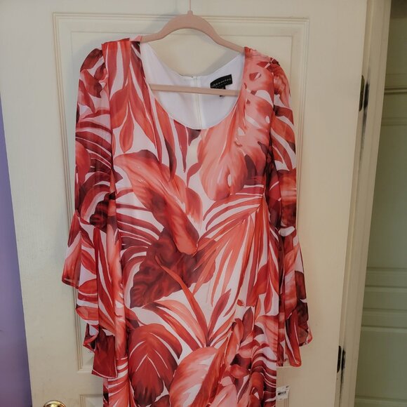 Bell Sleeve Red Mixed Color Dress Size 16W - Picture 1 of 3